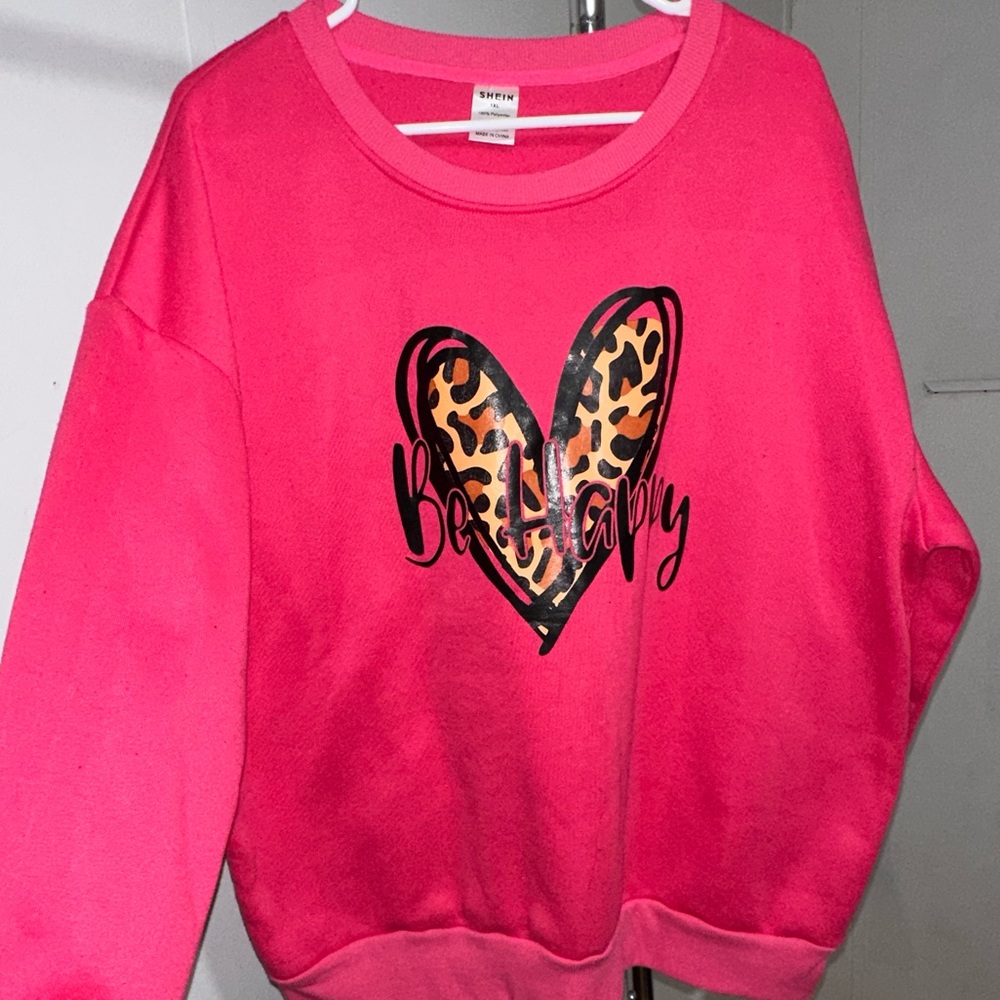 Plus Leather & Leopard Graphic Thermal Lined Sweatshirt